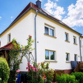 Große Business- & Monteurwohnung, 2 Schlafzimmer, Parkplatz, WLAN