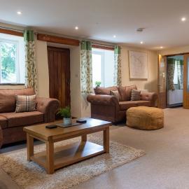 The Barn - Old Mill Cottages, Hotel in Ilfracombe