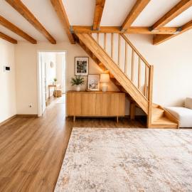 Japandi Family Villa with Garden, 4 Bedrooms, Sleeps 10, Hotel in Schlüchtern