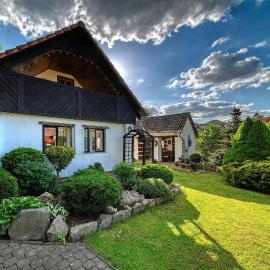 Chaloupka u potoka, hotel a Kutná Hora