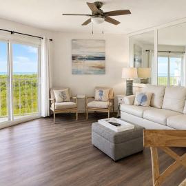 Lazy Daze Double King Suite Ocean Pointe 2310