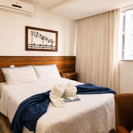 FLAT Beverly Hills 401B