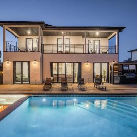 Luxury Moab Oasis Pool Spa & Fire Pit