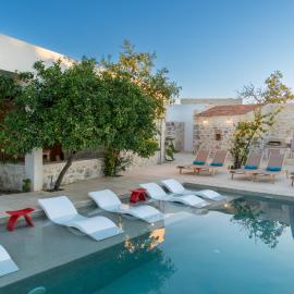 Villa Pepper Tree by Helena Luxus
