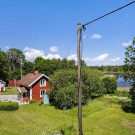 Cabin by Hjälmaren in Segersjö, hotel Odensbacken városában