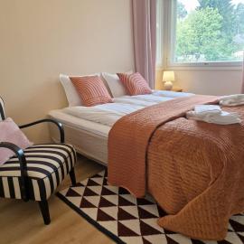 Cozy two-room apartment with a sauna and a private yard - Free parking