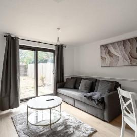 Karazo LTD - Luxurious 2 bedroom in Milton Keynes, hotel a Milton Keynes