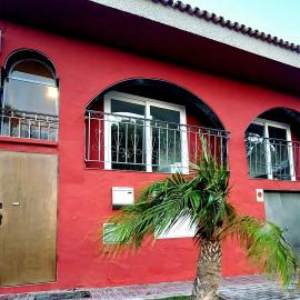 Guesthouse GC Airport LATE-SELF-CHECK-IN LPA Flughafen Villa Tranquila, viešbutis mieste Inchenijus