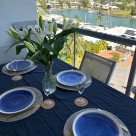 Luxury Living in Cullen Bay, Hotel in Larrakeyah