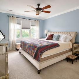 Walk to WVU Campus, Stadium & Hospital, 4BR, hotel a Morgantown