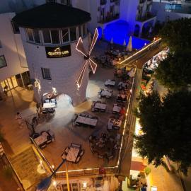 Quatro Life Hotel