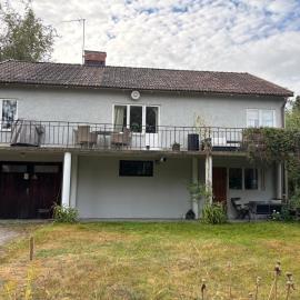 Apartment close to the Stockholm Fair and commuter train
