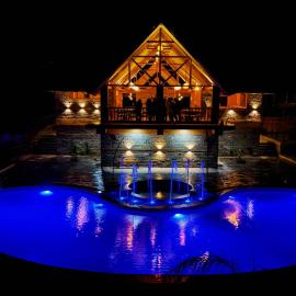 Triangles Resort, hotel Chautara városában