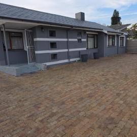 Pambazuko Guest House, Hotel in Stikland