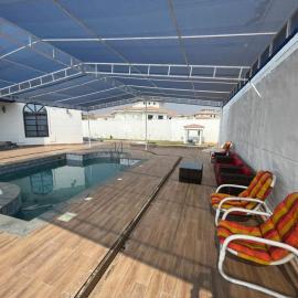 Oasis dream farmhouse, hotel di Karachi