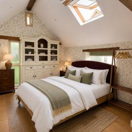 Cute garden studio in idyllic Cotswolds village – hotel w mieście Stow on the Wold