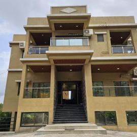 Mountain Retreat villa lonavala โรงแรมในMalavli