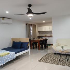 Santo East Lodge