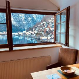 Pension Hallberg โรงแรมในฮัลล์สตัทท์