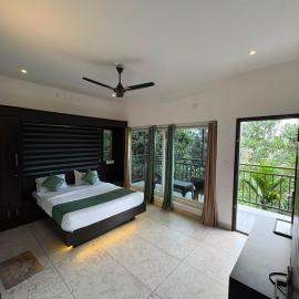 Cardamomcrush, hotel i Anachal