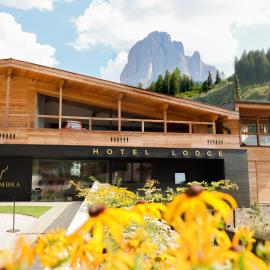 La Tambra - Hotel Lodge, hotel v destinaci Santa Cristina in Val Gardena