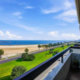 St Kilda Ocean View with Parking