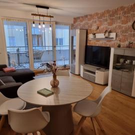 Apartment Industry, exklusive Boutique-Ferienwohnung mit Loggia, zentral in Freilassing, 10 Minuten von Salzburg