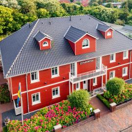 Schwedenhus für 12 Personen, Hotel in Wangerooge
