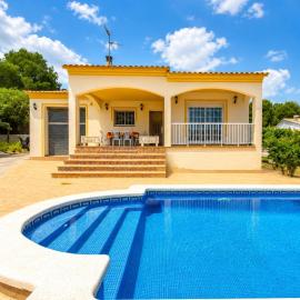 Catalunya Casas Villa Borras with private pool, 3km to beach!