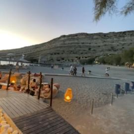 Kritamos Beach House - Right by the Beach & Public Parking
