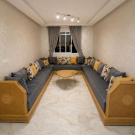 Riad tanger، فندق في Daidatz