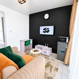 Modern Ngong Rd Studio With Pool, Parking & WiFi - Legatus Cozy Studios, khách sạn ở Nairobi
