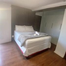 Hideout guesthouse، فندق في ولكوم