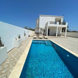 Villa doullia、El Mâyのホテル