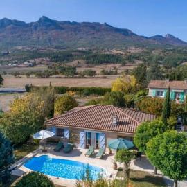 Villa provençale à Ribiers 05300