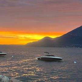 Absentia 1763 Garda Boutique Home - Lake front
