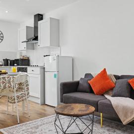 Heathrow Airport London Flight Serviced Apartment
