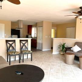 Wonderful Community Home Close to Famous Beaches