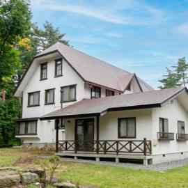 X Lodge, hotel din Hakuba