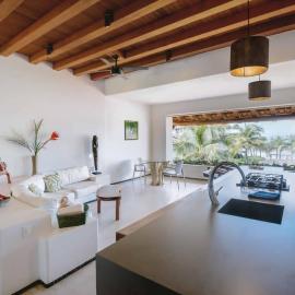 Las Palmas Complex Listings