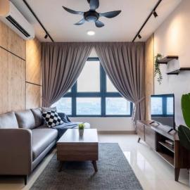 Middle Room Only in Bayan Lepas Share Space