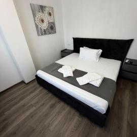 NORTH GATE Rooms，Afumaţi的飯店
