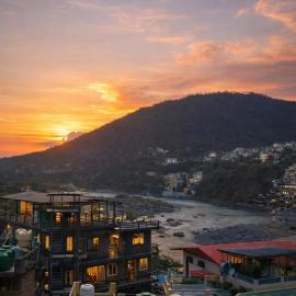 Around Stays-By The Ganges, Lakshman Jhula, hotel sa Narendranagar