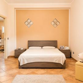 La Dolce Vita in Formia Gulf of Gaeta Retreat, hotel v destinaci Formia