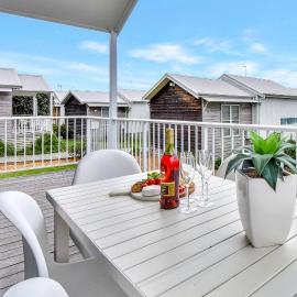 Azure Tides at Caves Beach Villas