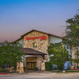 Hampton Inn and Suites Austin - Lakeway, viešbutis mieste Leikvėjus