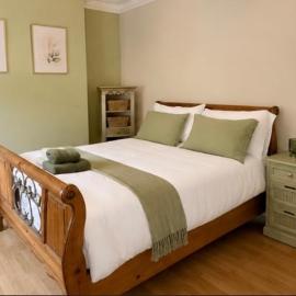 Merino - Victorian Garden Retreat, Angmering, Hotel in Angmering