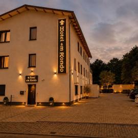 Hotel am Rondo KOSTENLOSE PARKPLÄTZE