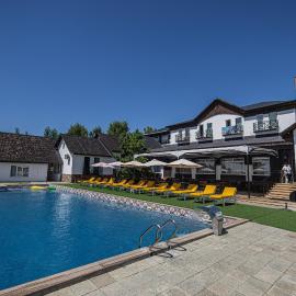 Melada Resort, hotel di Ustʼ-Bukhtarma