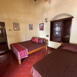 Heritage home stay for 4 adults in center of Dharwad